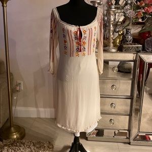 Bcbgmaxazria gorgeous silk dress size 6